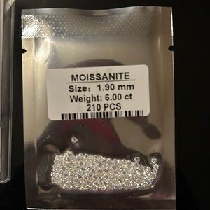 Moissanite Gemstones 1.90 mm 6ct